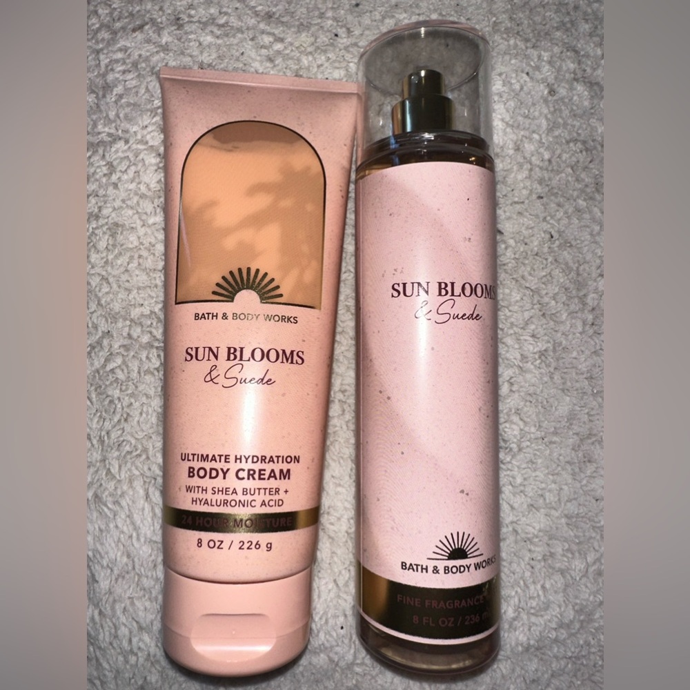 Sun & Bloom Suede Set